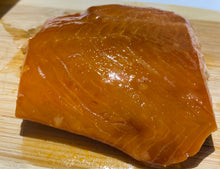 Load image into Gallery viewer, 4 oz fillet of Wild Caught Smoked Pink Salmon from the Canadian Pacific Northwest. Smoked Pink Salmon is a delicately flavoured fish rich in Omega 3's